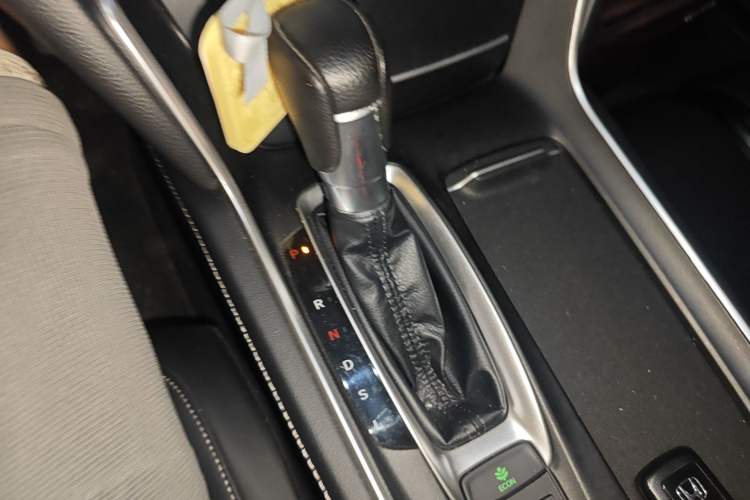Used Honda Inspire 2019 260TURBO Elegant Edition China VI Emission Standard Gear Lever