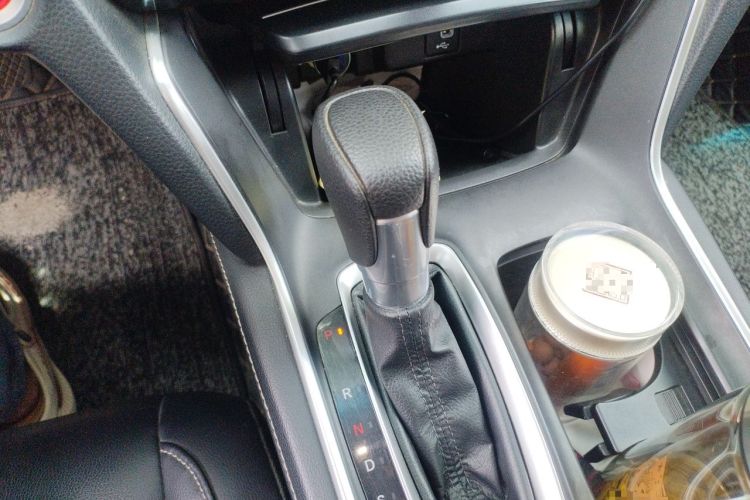 Used Honda Inspire 2019 260TURBO Elegant Edition China VI Emission Standard Gear Lever
