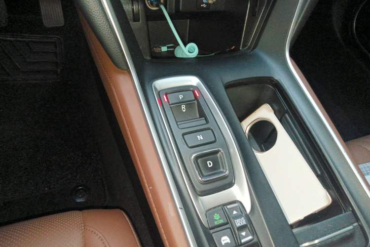 Used Honda Inspire 2019 Rui·Hybrid 2.0L Jingyue Edition China VI Emission Standard Gear Lever