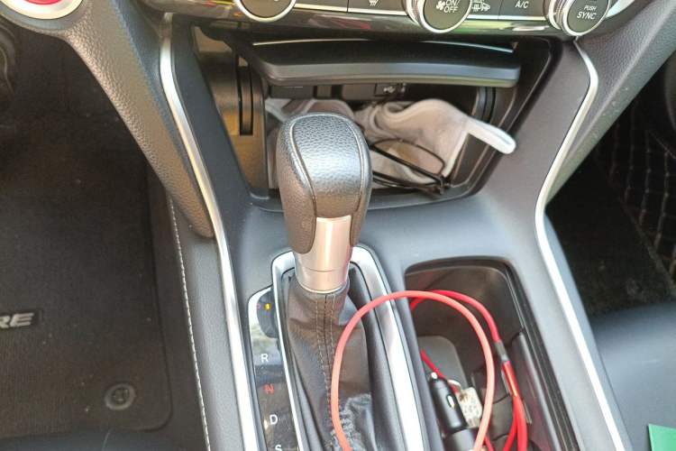 Used Honda Inspire 2019 260TURBO Elegant Edition China VI Emission Standard Gear Lever