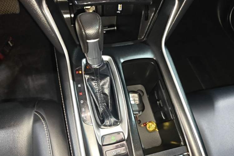 Used Honda Inspire 2019 260TURBO Elegant Edition China VI Emission Standard Gear Lever