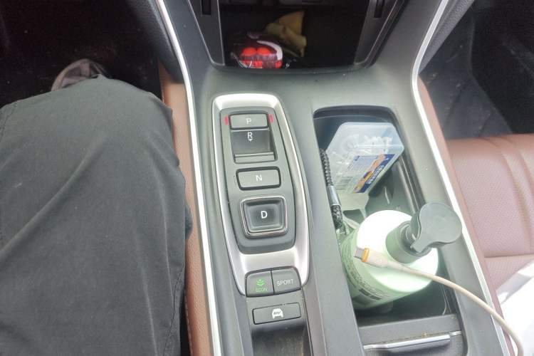 Used Honda Inspire 2019 Rui·Hybrid 2.0L Jing Shang Edition China VI Gear Lever