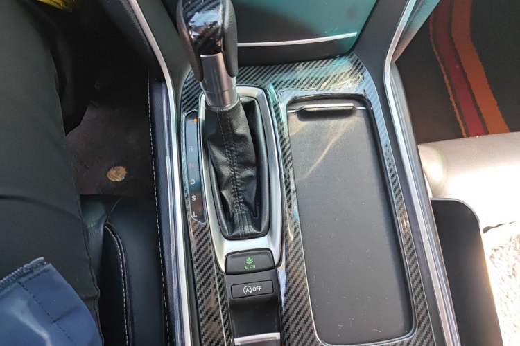 Used Honda Inspire 2019 260TURBO Jingyue Edition China VI Gear Lever