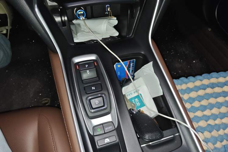 Used Honda Inspire 2019 Rui·Hybrid 2.0L Jingya Edition China VI Gear Lever