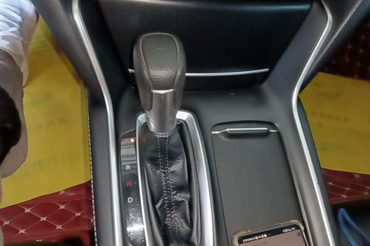 Used Honda Inspire 2019 260TURBO Elegant Edition China VI Emission Standard Gear Lever