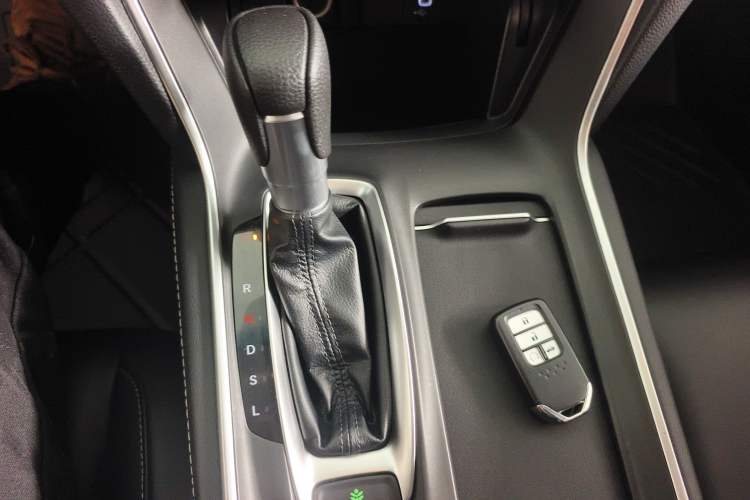 Used Honda Inspire 2019 260TURBO Elegant Edition China VI Emission Standard Gear Lever