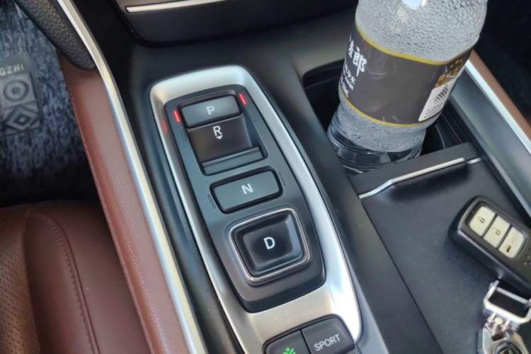 Used Honda Inspire 2019 Rui Hybrid 2.0L Jing Shang Edition China V Emission Standard Gear Lever