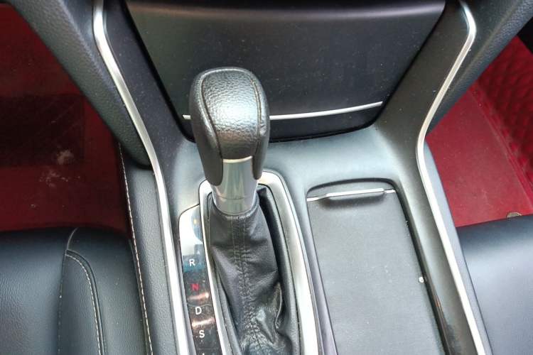 Used Honda Inspire 2019 260TURBO Elegant Edition China VI Emission Standard Gear Lever