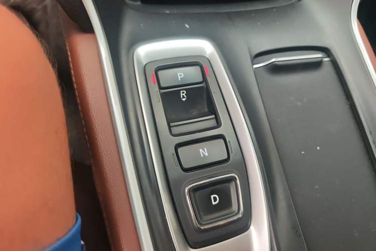 Used Honda Inspire 2019 Rui·Hybrid 2.0L Jing Shang Edition China VI Gear Lever