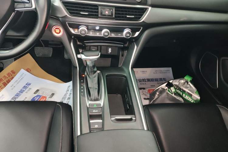 Used Honda Inspire 2019 260TURBO Elegant Edition China VI Emission Standard Gear Lever