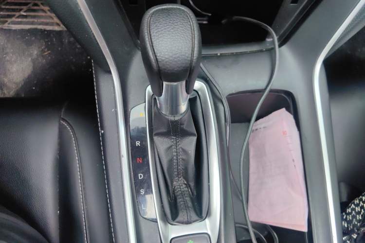 Used Honda Inspire 2019 260TURBO Elegant Edition China VI Emission Standard Gear Lever