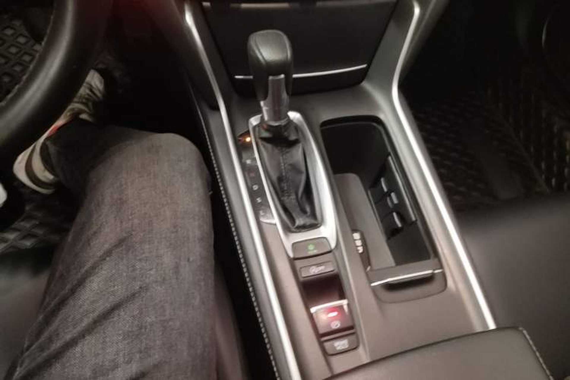 Used Honda Inspire 2019 260TURBO Elegant Edition China VI Emission Standard Gear Lever