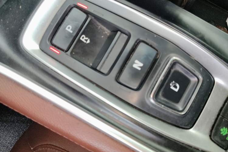 Used Honda Inspire 2019 Rui·Hybrid 2.0L Jingya Edition China VI Gear Lever