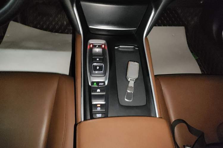 Used Honda Inspire 2019 Rui·Hybrid 2.0L Jingya Edition China VI Gear Lever