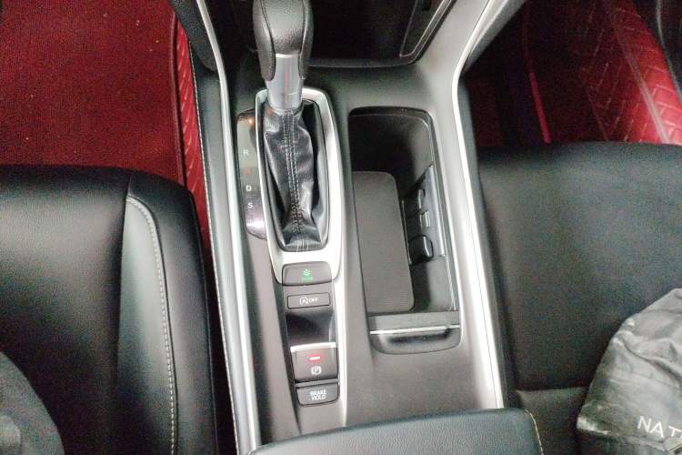Used Honda Inspire 2019 260TURBO Elegant Edition China VI Emission Standard Gear Lever