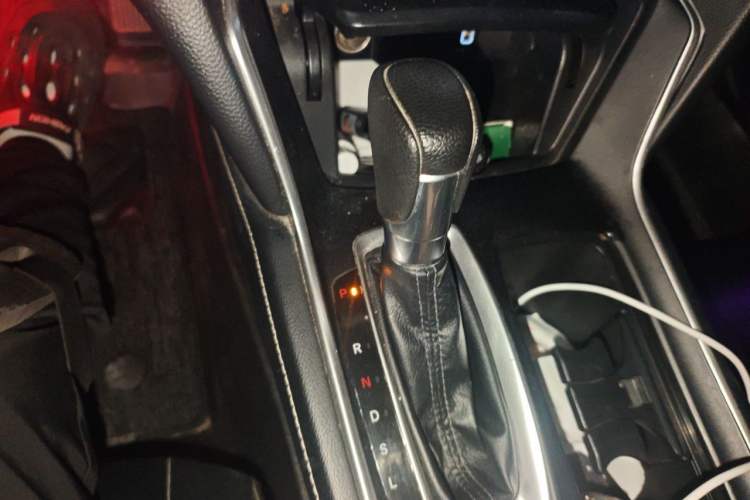 Used Honda Inspire 2019 260TURBO Elegant Edition China VI Emission Standard Gear Lever