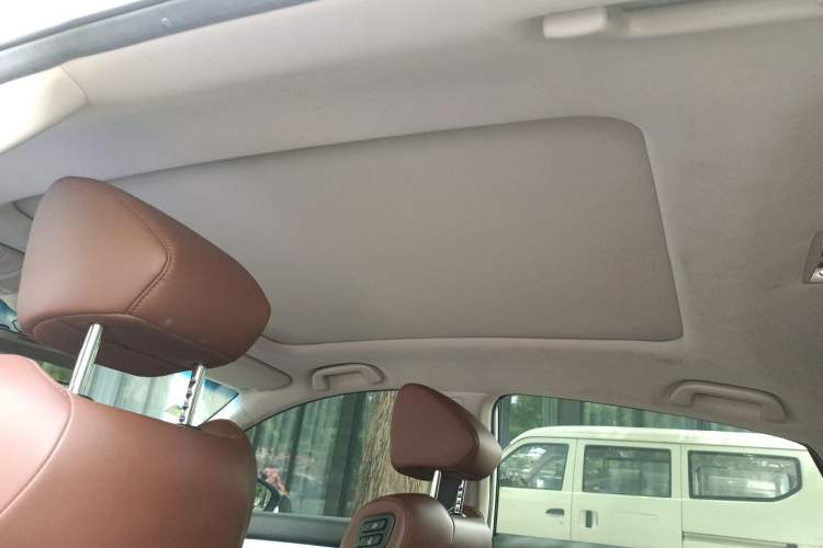 Used Honda Inspire 2019 Rui Hybrid 2.0L Jing Shang Edition China V Emission Standard Headliner