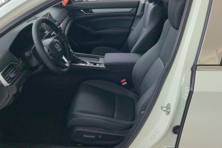 Used Honda Inspire 2019 260TURBO Elegant Edition China VI Emission Standard Interior 1
