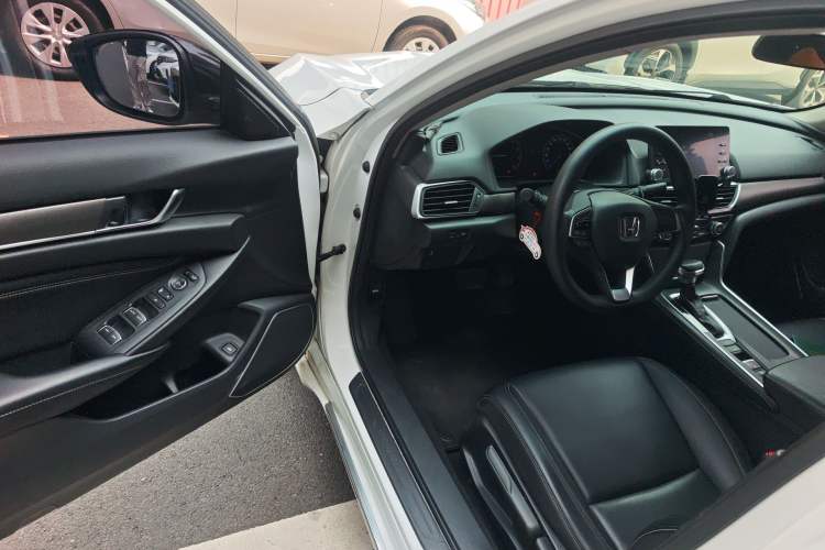 Used Honda Inspire 2019 260TURBO Elegant Edition China V Standard Interior 3