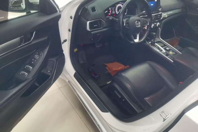 Used Honda Inspire 2019 260TURBO Elegant Edition China VI Emission Standard Interior 3