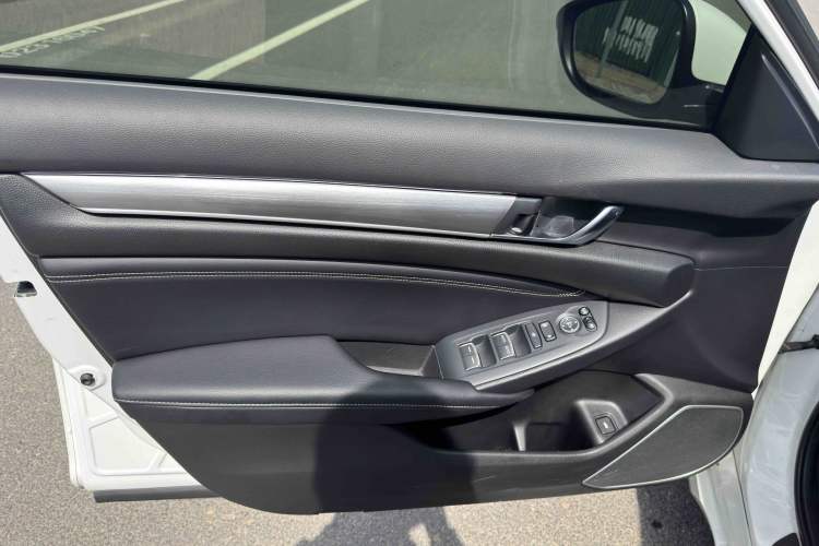 Used Honda Inspire 2019 260TURBO Elegant Edition China VI Emission Standard Interior 4