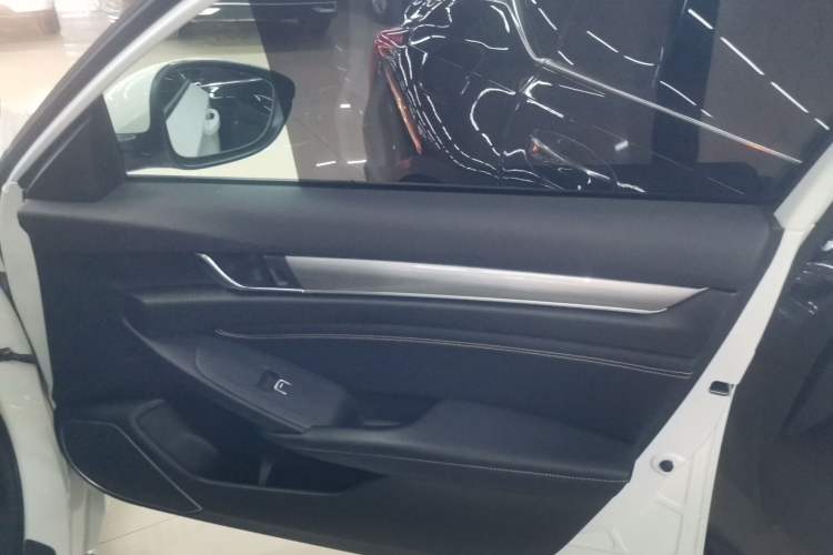 Used Honda Inspire 2019 260TURBO Elegant Edition China VI Emission Standard Interior 5