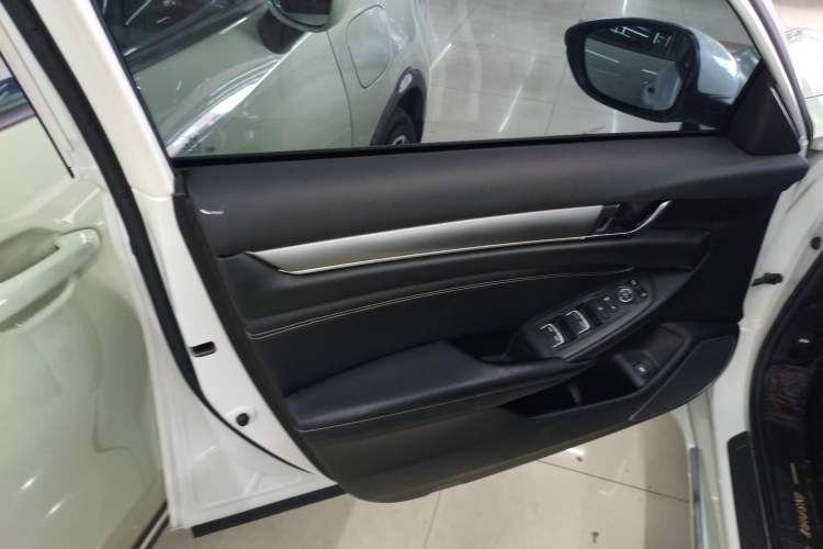 Used Honda Inspire 2019 260TURBO Elegant Edition China VI Emission Standard Left Front Door Interior