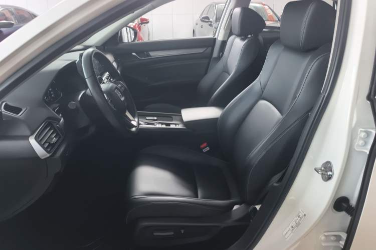 Used Honda Inspire 2019 260TURBO Elegant Edition China VI Emission Standard Left Front Seat