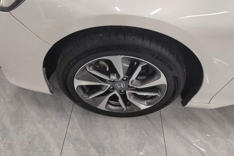 Used Honda Inspire 2019 260TURBO Elegant Edition China VI Emission Standard Left Front Wheel Hub
