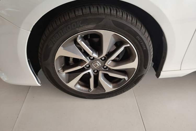 Used Honda Inspire 2019 260TURBO Elegant Edition China VI Emission Standard Left Front Wheel Hub