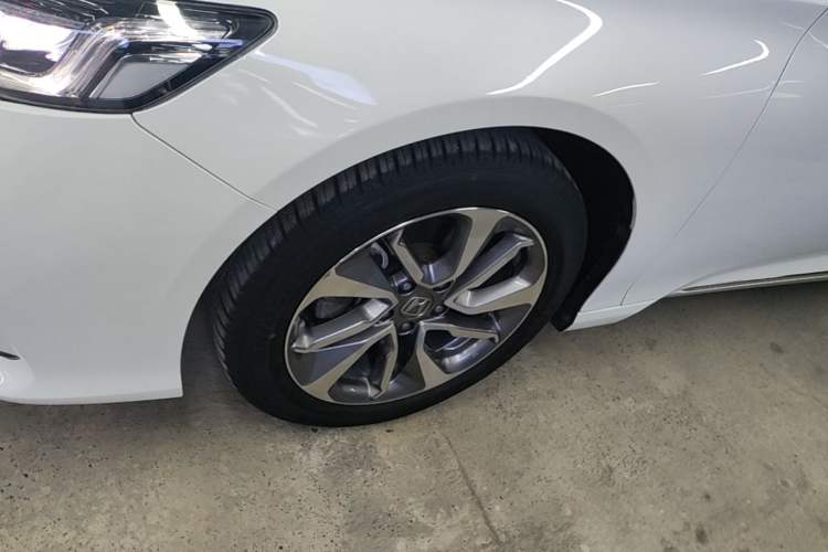 Used Honda Inspire 2019 260TURBO Elegant Edition China VI Emission Standard Left Front Wheel Hub