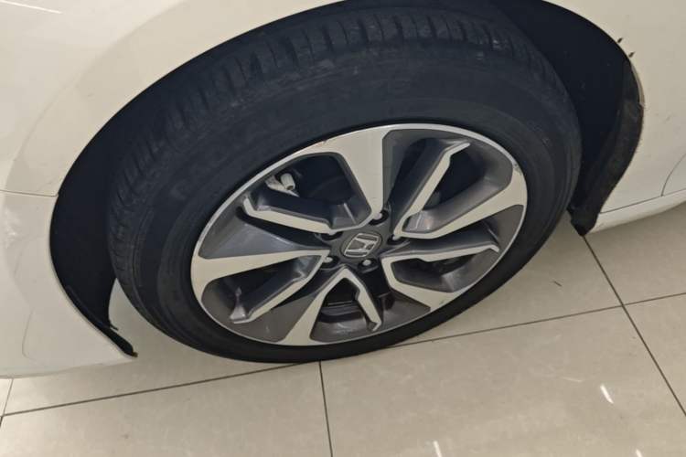 Used Honda Inspire 2019 260TURBO Elegant Edition China VI Emission Standard Left Front Wheel Hub