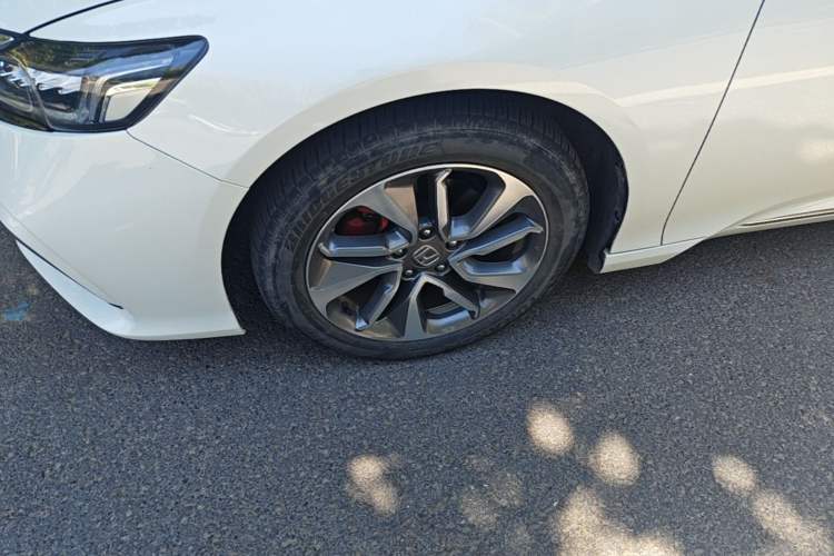 Used Honda Inspire 2019 260TURBO Elegant Edition China VI Emission Standard Left Front Wheel Hub