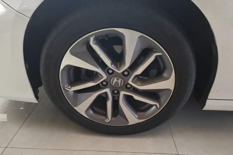 Used Honda Inspire 2019 260TURBO Elegant Edition China VI Emission Standard Left Front Wheel Hub