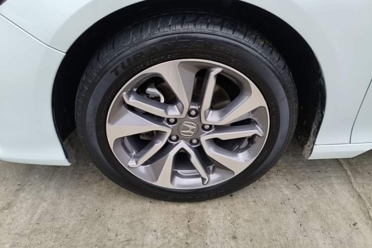 Used Honda Inspire 2019 260TURBO Elegant Edition China VI Emission Standard Left Front Wheel Hub