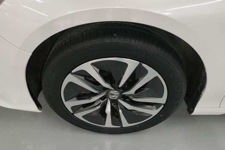 Used Honda Inspire 2019 Rui·Hybrid 2.0L Jingya Edition China VI Left Front Wheel Hub