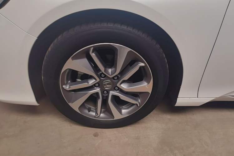 Used Honda Inspire 2019 260TURBO Elegant Edition China VI Emission Standard Left Front Wheel Hub