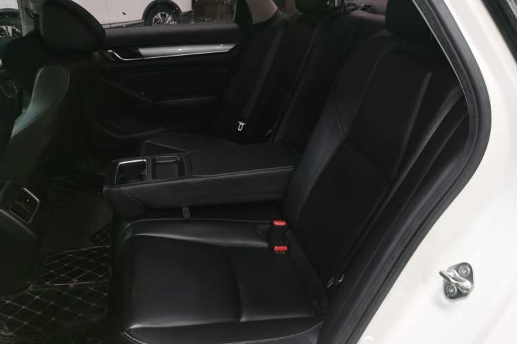 Used Honda Inspire 2019 260TURBO Elegant Edition China VI Emission Standard Left Rear Seat