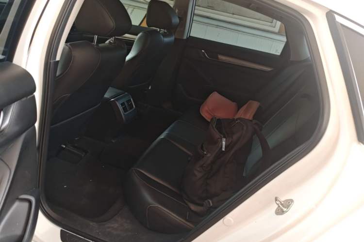 Used Honda Inspire 2019 260TURBO Elegant Edition China VI Emission Standard Left Rear Seat