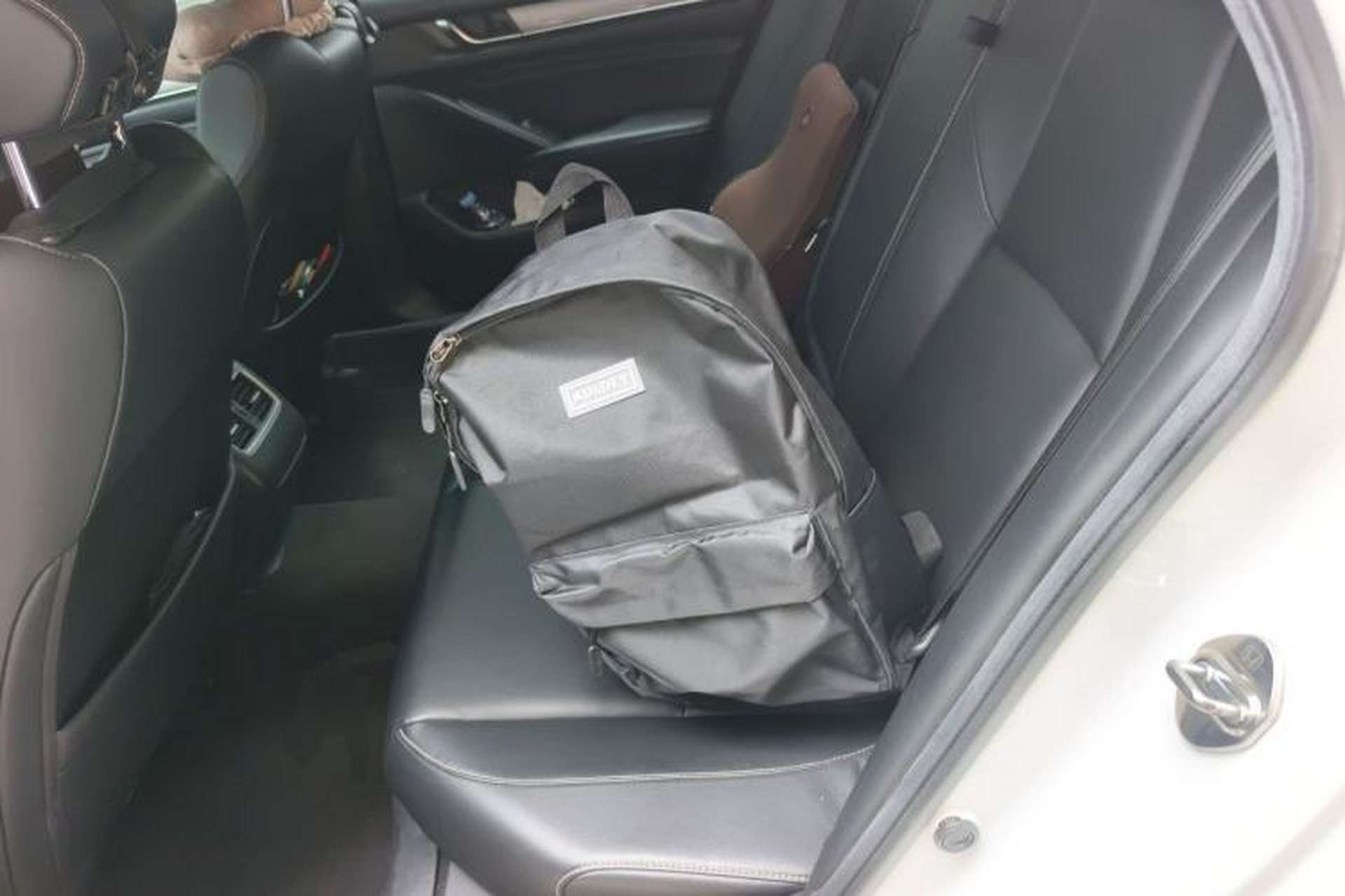 Used Honda Inspire 2019 260TURBO Elegant Edition China VI Emission Standard Left Rear Seat