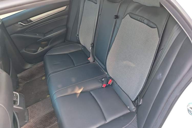 Used Honda Inspire 2019 260TURBO Elegant Edition China VI Emission Standard Left Rear Seat