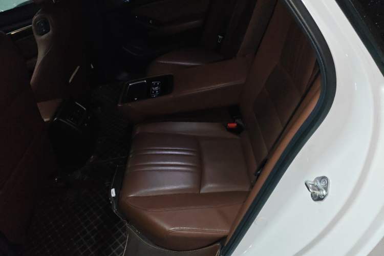Used Honda Inspire 2019 Rui·Hybrid 2.0L Jingyue Edition China VI Emission Standard Left Rear Seat