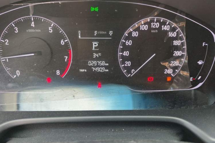 Used Honda Inspire 2019 260TURBO Elegant Edition China VI Emission Standard Odometer Close Up