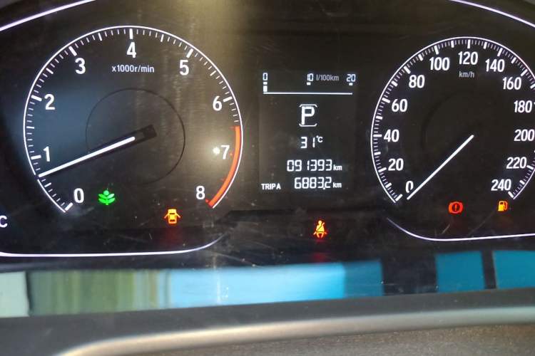 Used Honda Inspire 2019 260TURBO Elegant Edition China V Emission Standard Odometer Close Up