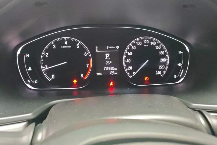 Used Honda Inspire 2019 260TURBO Elegant Edition China VI Emission Standard Odometer Close Up