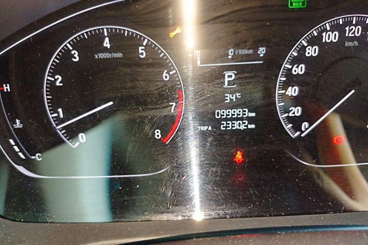 Used Honda Inspire 2019 260TURBO Elegant Edition China VI Emission Standard Odometer Close Up