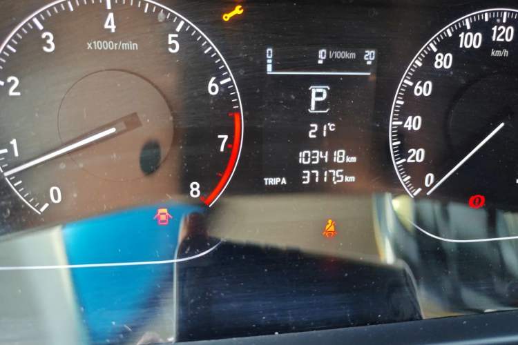 Used Honda Inspire 2019 260TURBO Elegant Edition China VI Emission Standard Odometer Close Up
