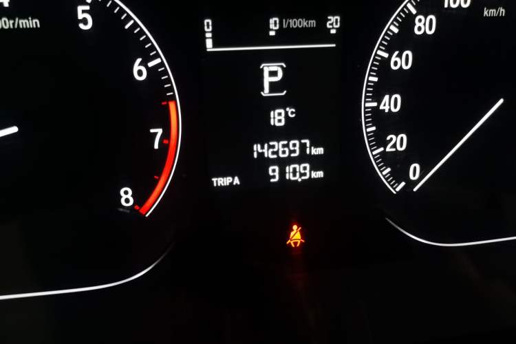 Used Honda Inspire 2019 260TURBO Elegant Edition China VI Emission Standard Odometer Close Up