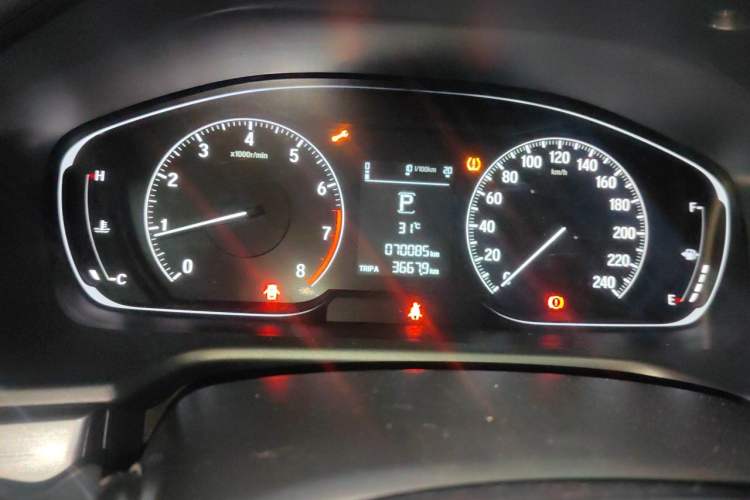 Used Honda Inspire 2019 260TURBO Elegant Edition China VI Emission Standard Odometer Close Up