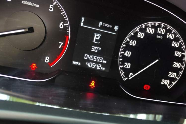 Used Honda Inspire 2019 260TURBO Elegant Edition China VI Emission Standard Odometer Close Up